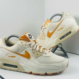 Nike Air Max 90 SE Phantom Light Curry Sanddrift DQ8593-001 Women's 10 Men's 8.5